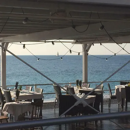 Casa Ginestra Mare * Bordighera