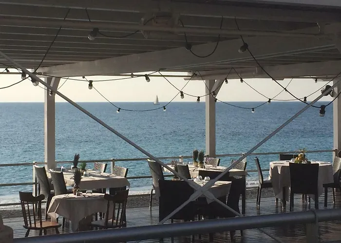 Casa Ginestra Mare * Bordighera